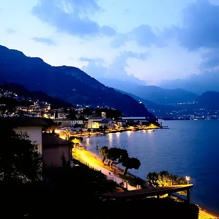 Mit Panorama-seeblick *