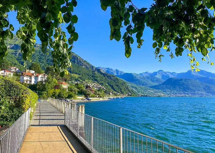 Mit Panorama-seeblick