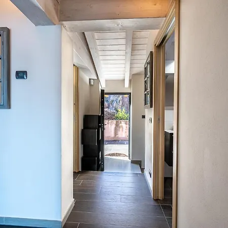 Mit Panorama-seeblick