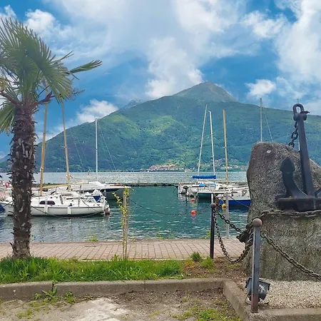 Mit Panorama-seeblick *